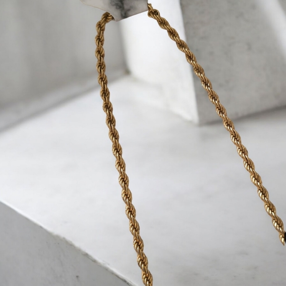 Vintage Monet Gold Rope Chain Necklace — Classic Twisted Chain, 1970s–1980s - Picture 16 of 16
